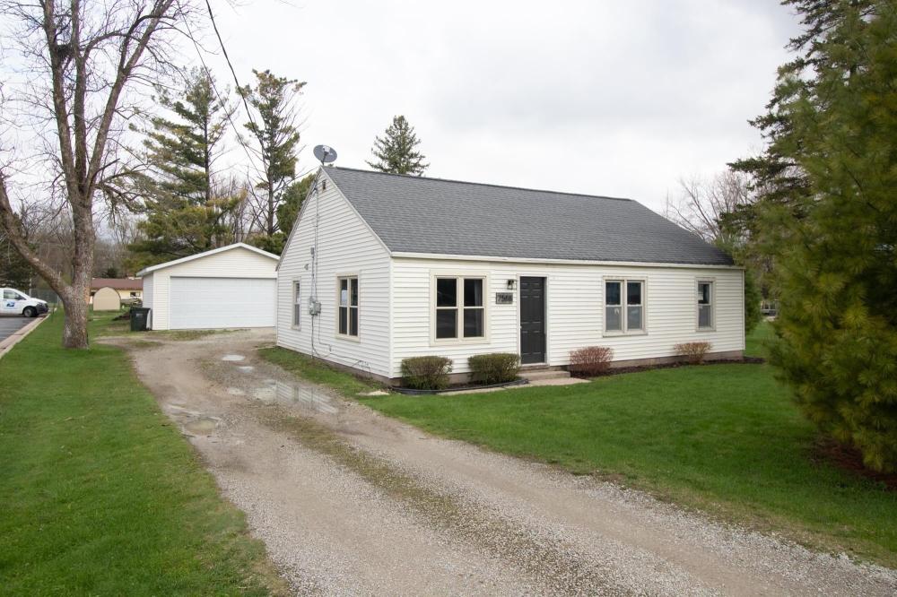 Currently Displayed Property Photo