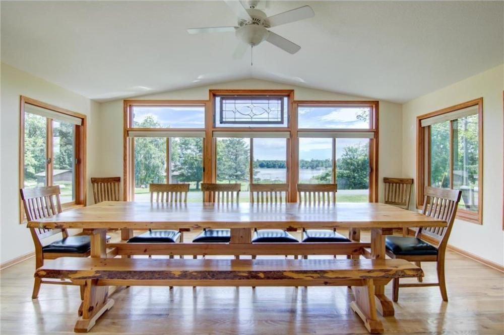 Currently Displayed Property Photo