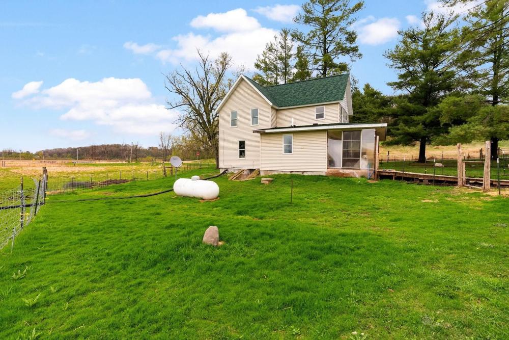 Currently Displayed Property Photo