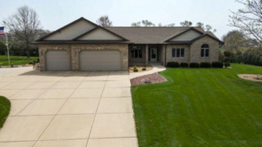 Currently Displayed Property Photo