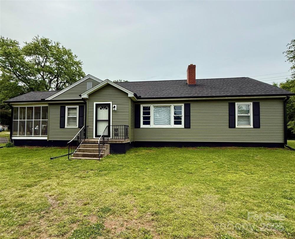 Currently Displayed Property Photo