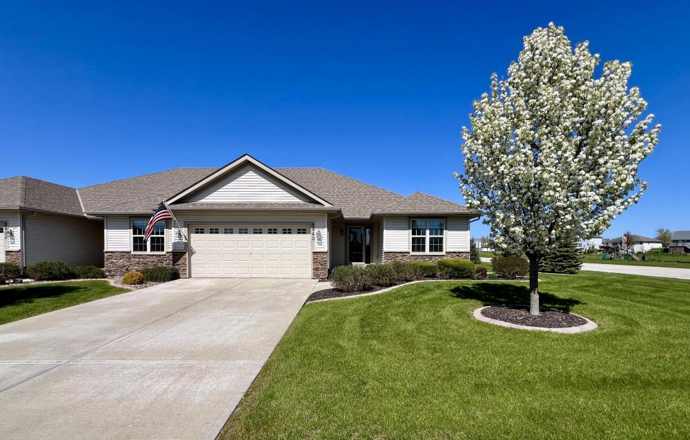 Currently Displayed Property Photo