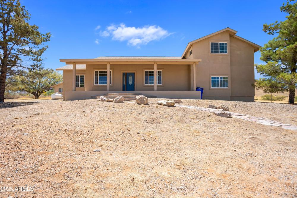 Currently Displayed Property Photo