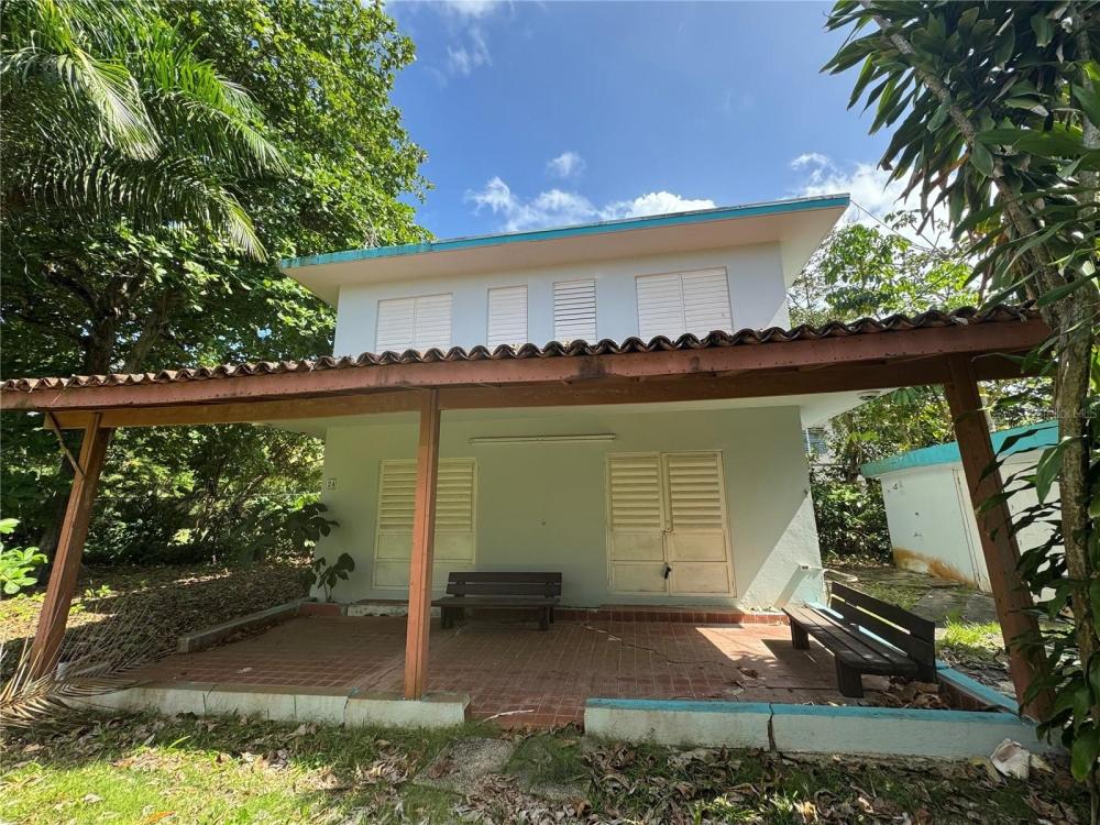 Currently Displayed Property Photo