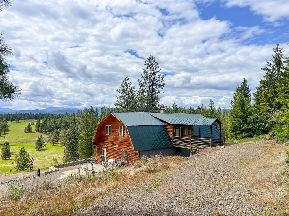 Currently Displayed Property Photo