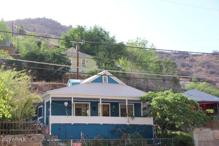 Currently Displayed Property Photo