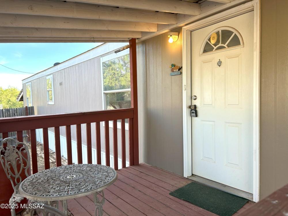 Currently Displayed Property Photo